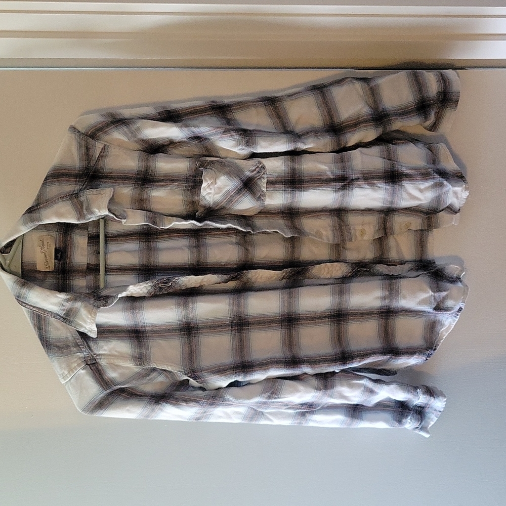 Universal Threads Lightweight flannel